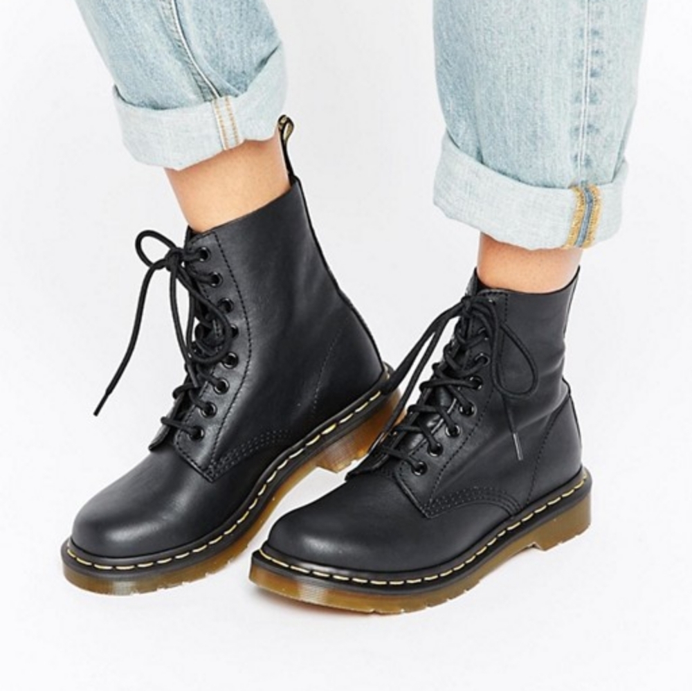 Dr. Martens 1460 Pascal Boot